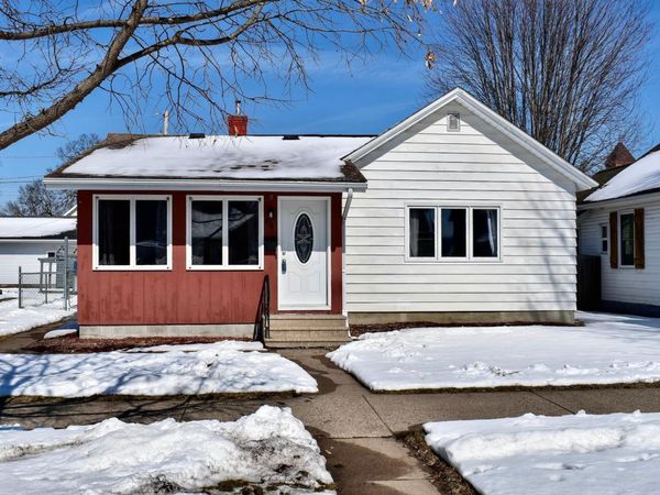 518 E Wabasha Street , Winona, MN 55987