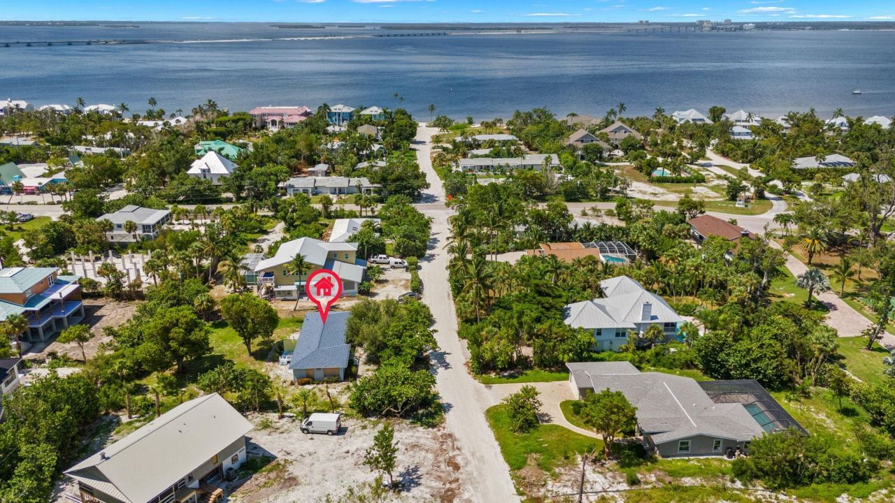 1155 Seagrape Ln, Sanibel, FL 33957 Photo