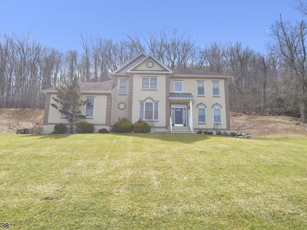 21 Split Rock Rd, North Haledon, NJ 07508