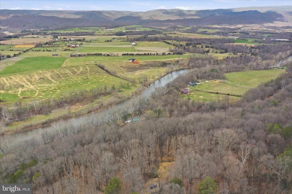 509 River View Place, Shenandoah, VA 22849 Main Photo
