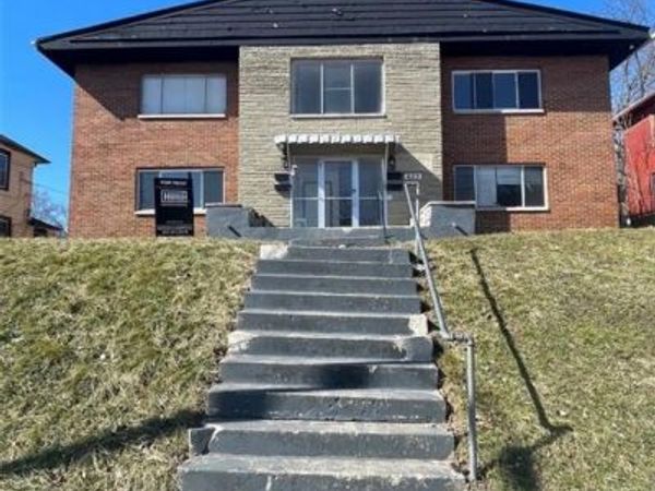 623 Clifton Dr, Dayton, OH 45417