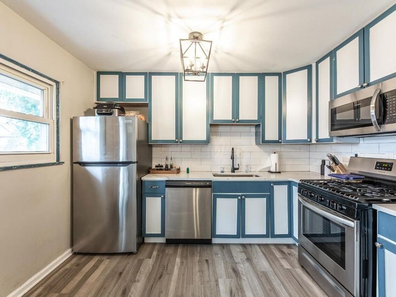 483 Lewis Court, Johnstown, OH 43031 Photo 2