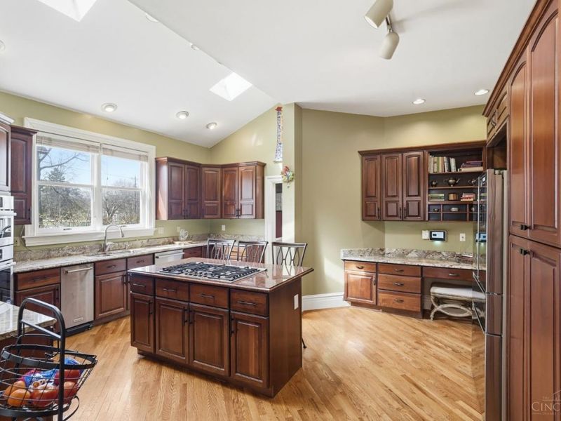 324 Beech Avenue, Wyoming, OH 45215 Photo 8