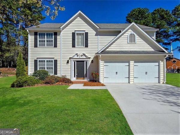 1010 Hidden Pond Lane, Roswell, GA 30075