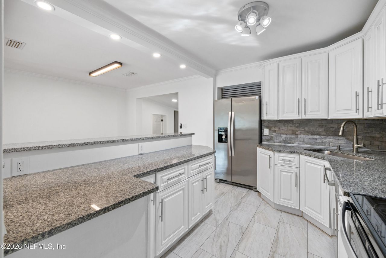 3432 Tarpon Drive, Jacksonville, FL 32277 Photo