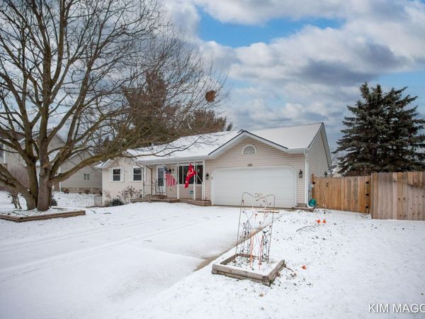 161 W 33rd Street, Holland, MI 49423