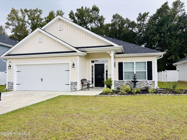 713 Greenwich Place , Richlands, NC 28574