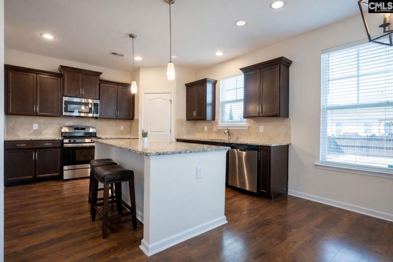 665 Blue Ledge Circle Photo 11