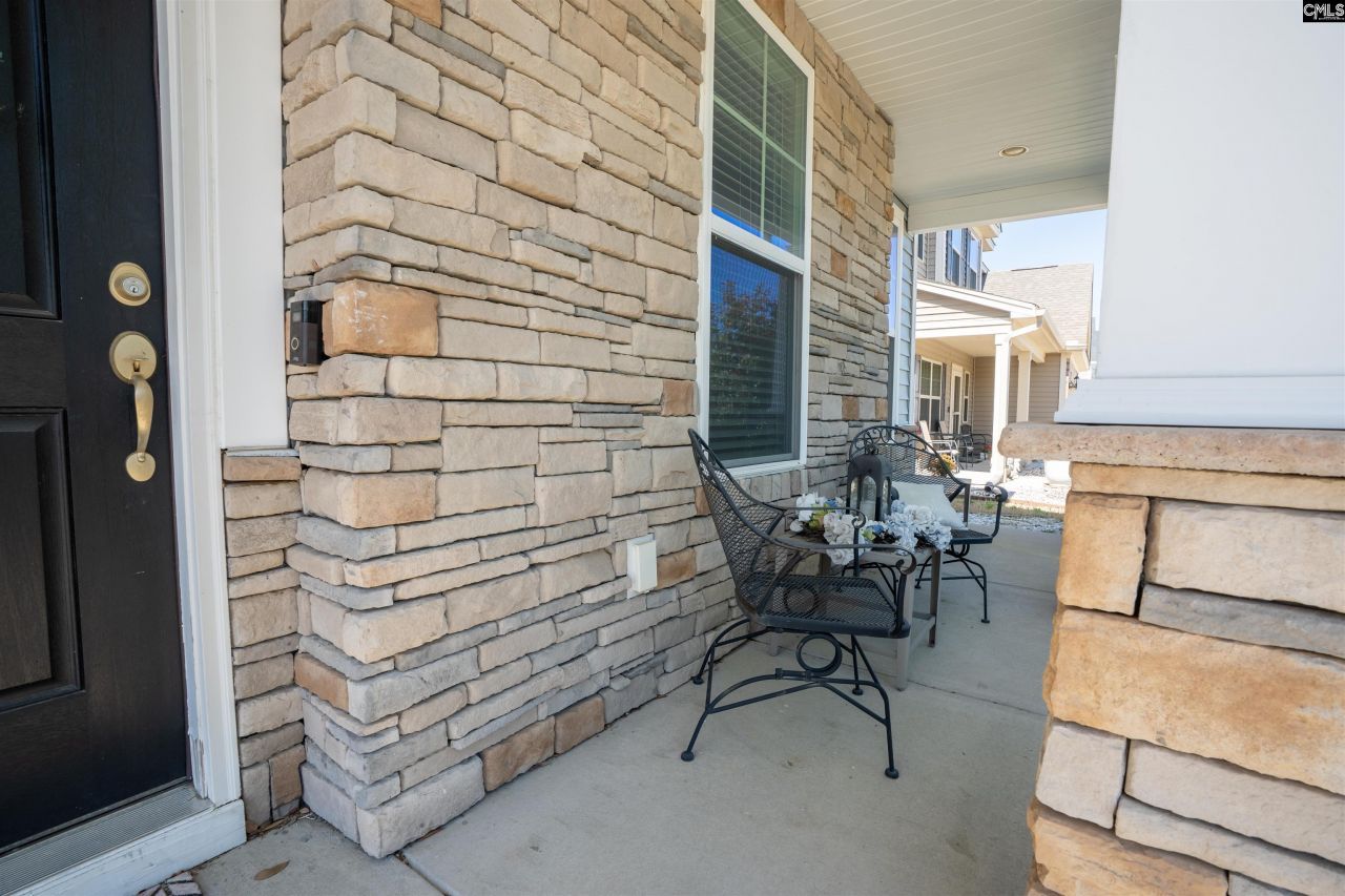 665 Blue Ledge Circle Photo 4