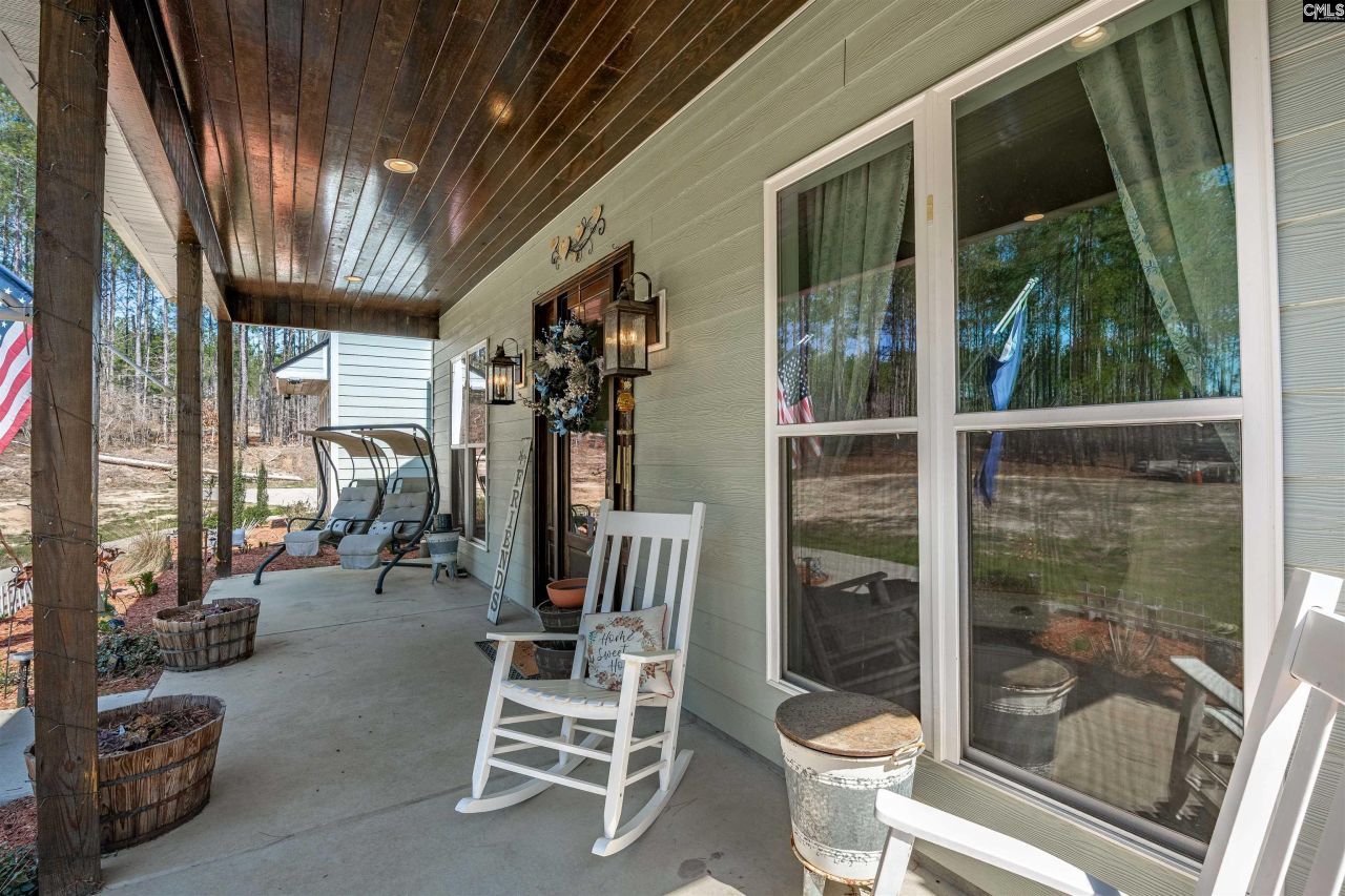 2138 Lockhart Road  Photo 7