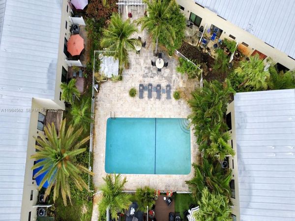 1455 Holly Heights Dr, Unit 17, Fort Lauderdale, FL 33304