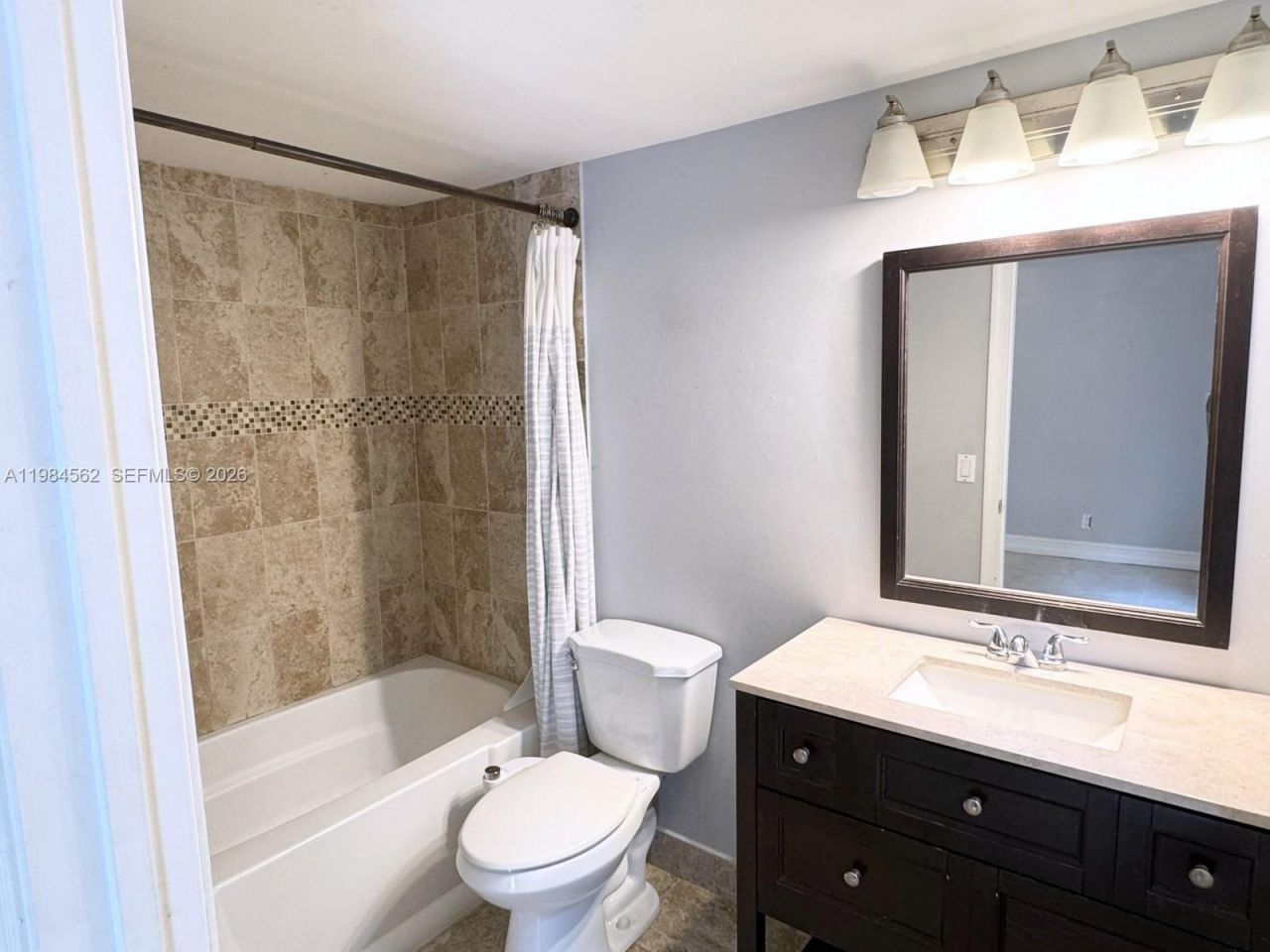 1455 Holly Heights Dr, Unit 17, Fort Lauderdale, FL 33304 Photo