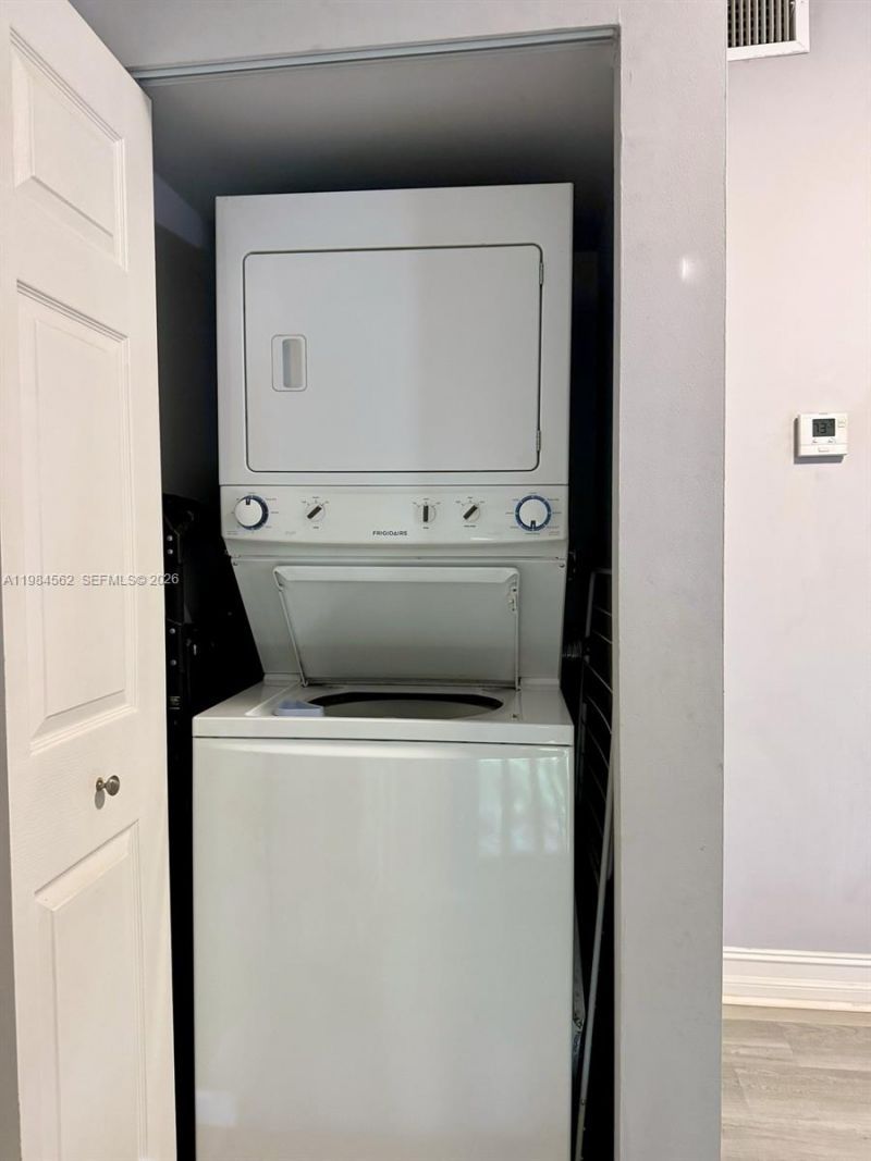 1455 Holly Heights Dr, Unit 17, Fort Lauderdale, FL 33304 Photo