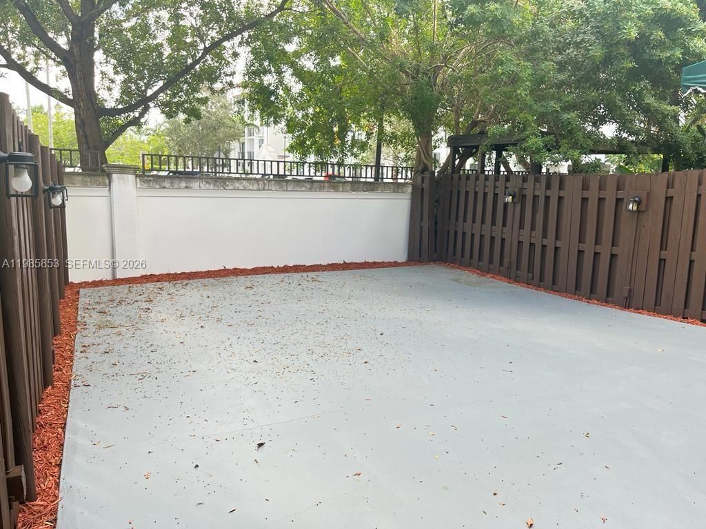 11416 NW 43rd Ter, Doral, FL 33178 Photo