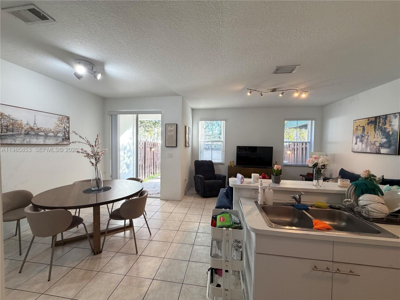 11416 NW 43rd Ter, Doral, FL 33178 Photo