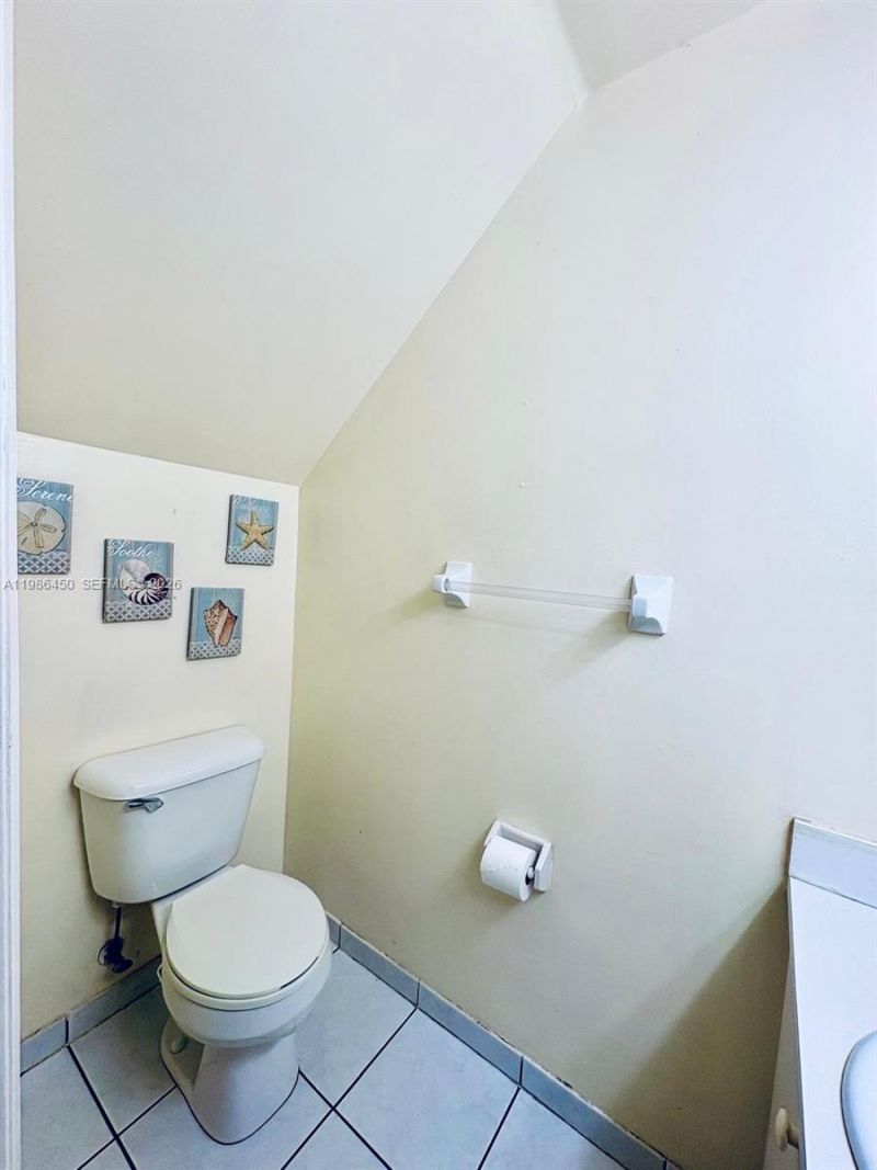 8346 NW 10th St, Unit 1F, Miami, FL 33126 Photo