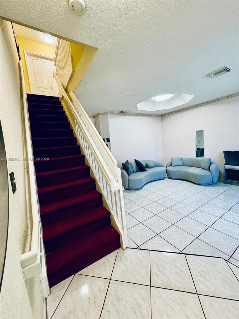 8346 NW 10th St, Unit 1F, Miami, FL 33126 Photo