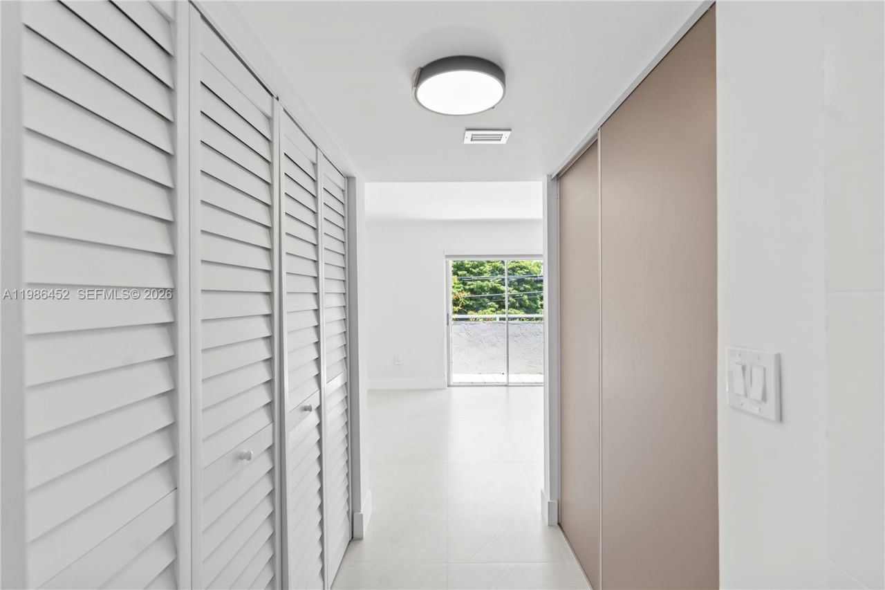 3597 SW 17th St, Unit 3597, Miami, FL 33145 Photo