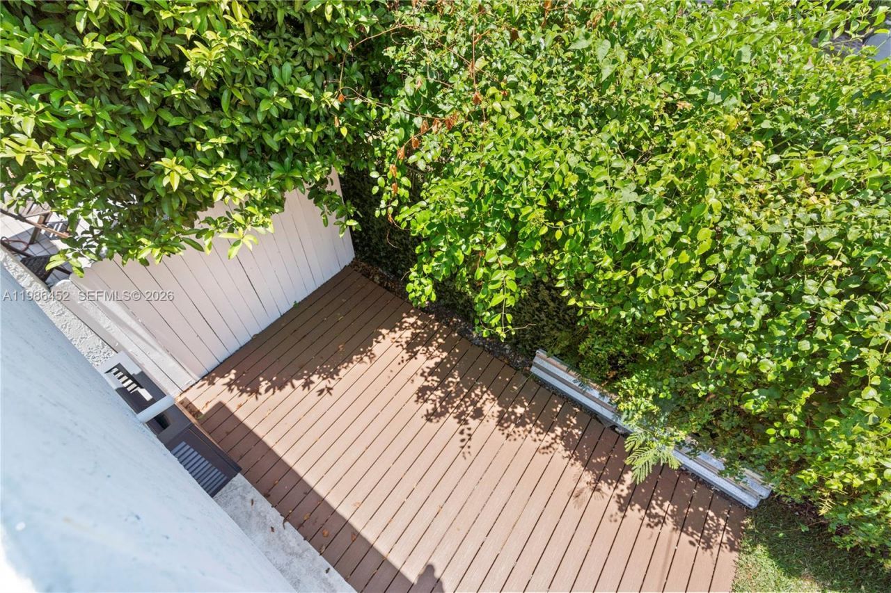 3597 SW 17th St, Unit 3597, Miami, FL 33145 Photo