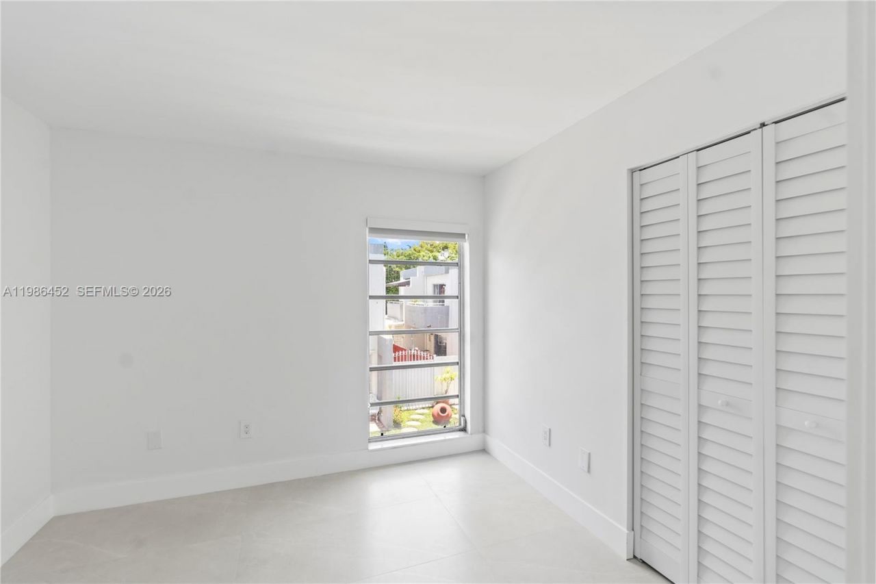 3597 SW 17th St, Unit 3597, Miami, FL 33145 Photo