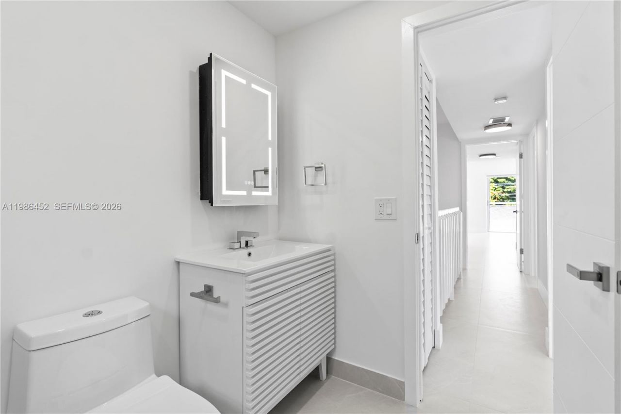 3597 SW 17th St, Unit 3597, Miami, FL 33145 Photo