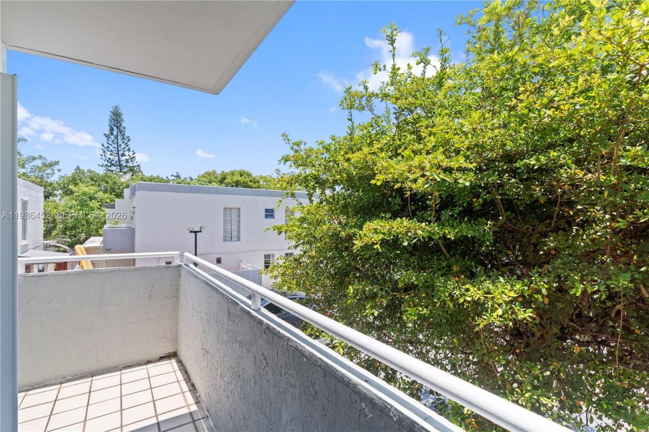 3597 SW 17th St, Unit 3597, Miami, FL 33145 Photo