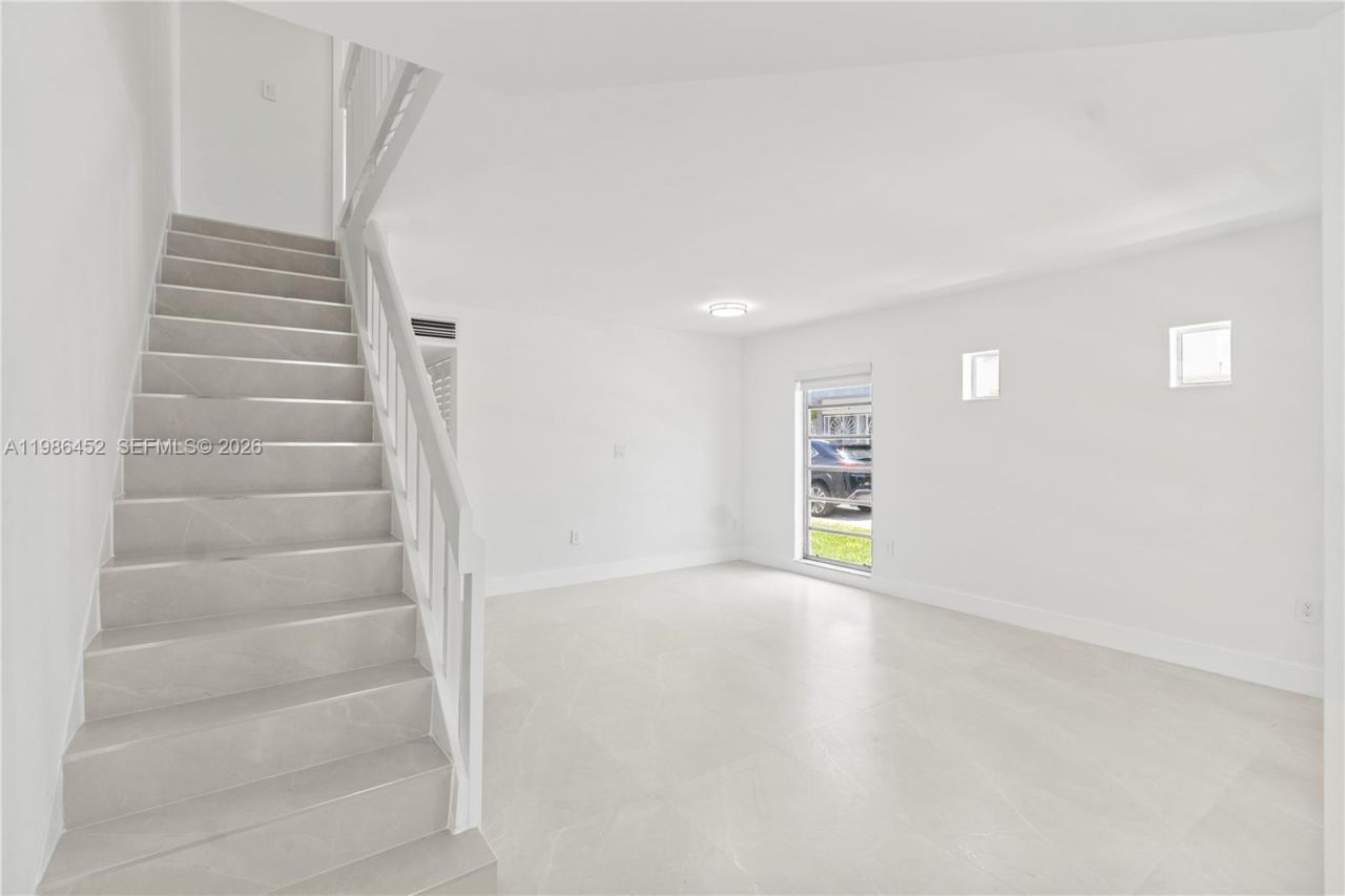 3597 SW 17th St, Unit 3597, Miami, FL 33145 Photo