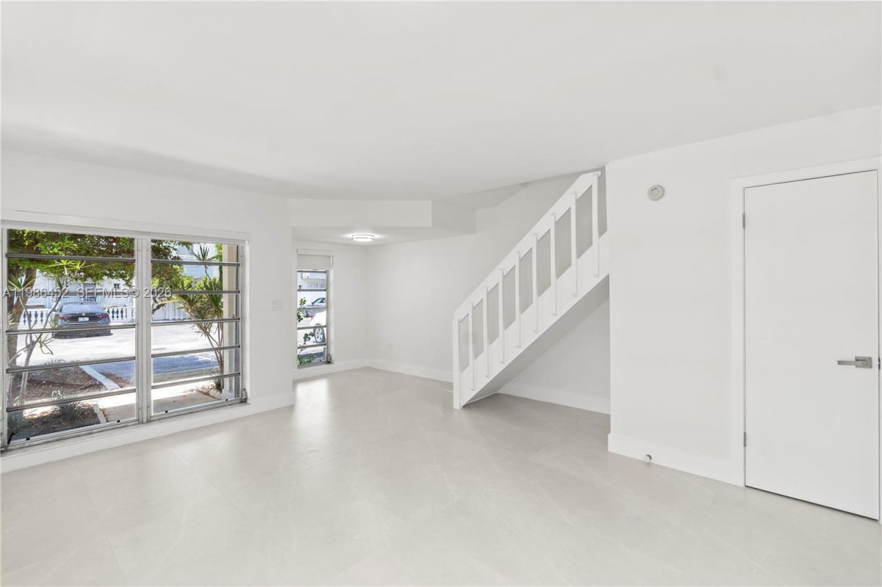 3597 SW 17th St, Unit 3597, Miami, FL 33145 Photo