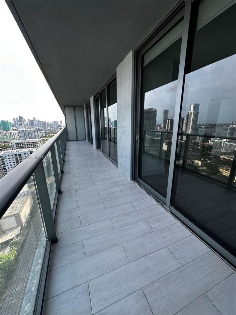 121 NE 34th St , Unit 2707, Miami, FL 33137 Photo