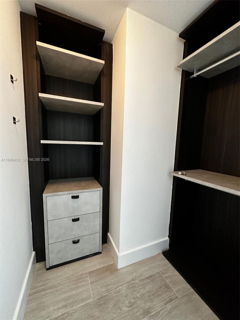 121 NE 34th St , Unit 2707, Miami, FL 33137 Photo