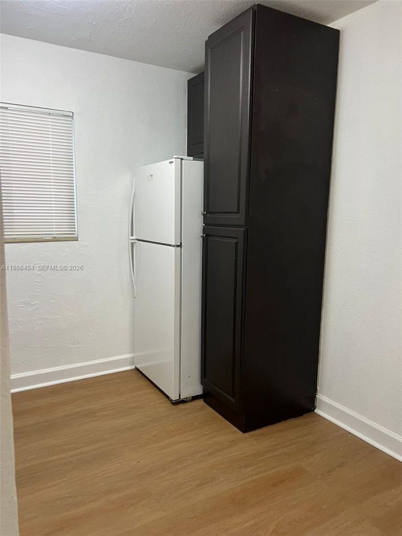 180 NE 71st St, Unit 3, Miami, FL 33138 Photo