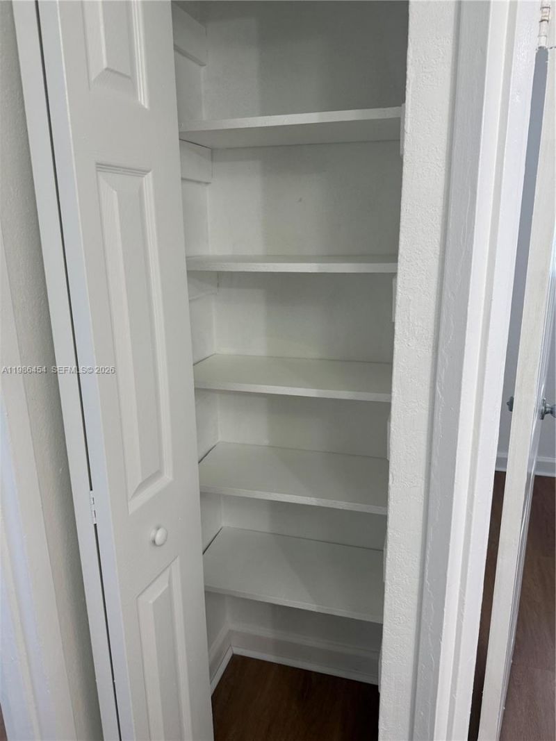 180 NE 71st St, Unit 9, Miami, FL 33138 Photo