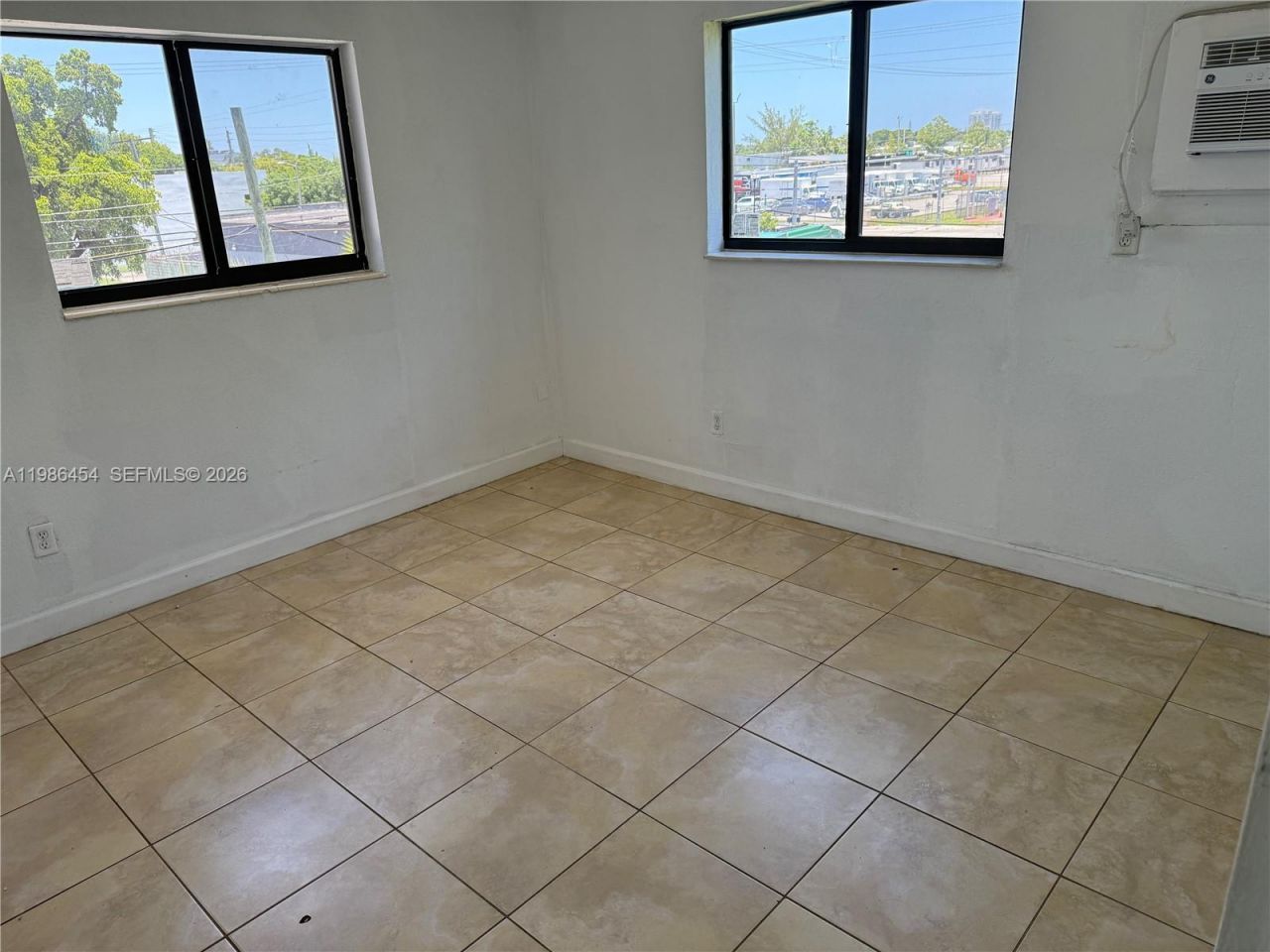 180 NE 71st St, Unit 9, Miami, FL 33138 Photo