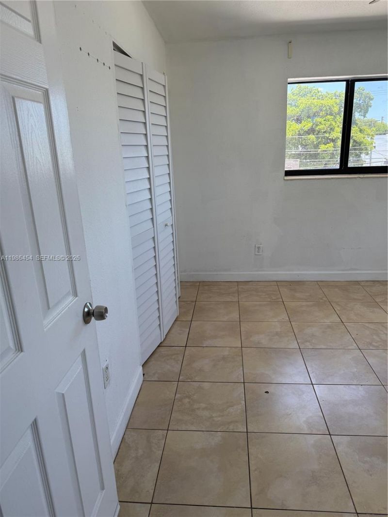 180 NE 71st St, Unit 9, Miami, FL 33138 Photo