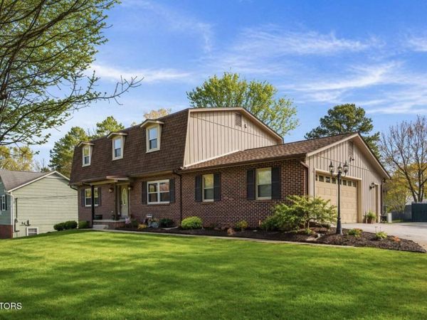 2012 Canby Hills Rd, Knoxville, TN 37923