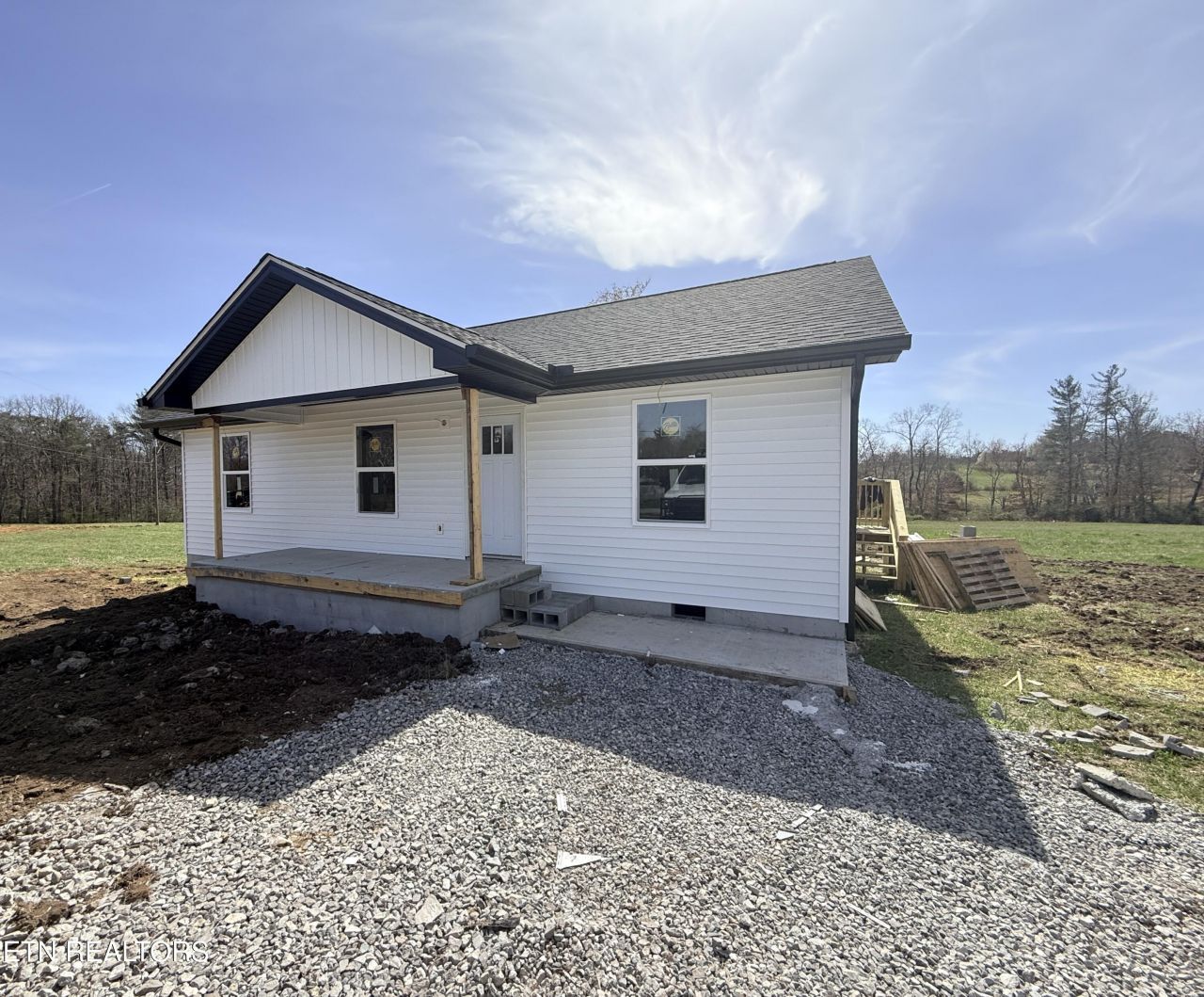 366 Old Wes Baldwin Rd, Jamestown, TN 38556 Main Photo