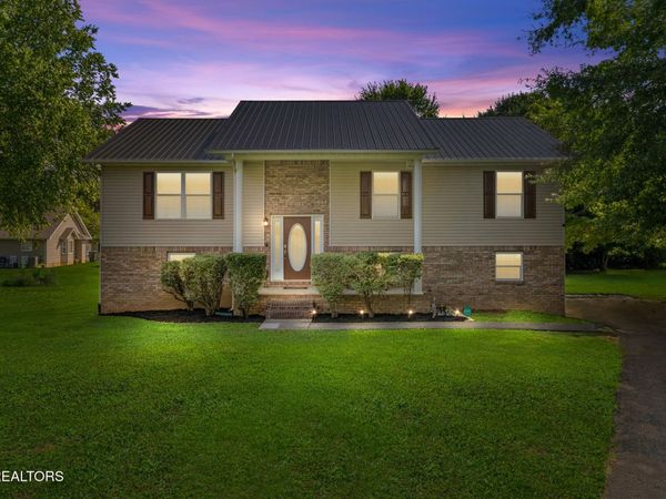 1717 Meadow Ridge Circle, Sevierville, TN 37862