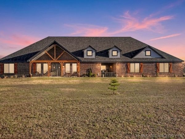 4011 E 201st Street S, Mounds, OK 74047