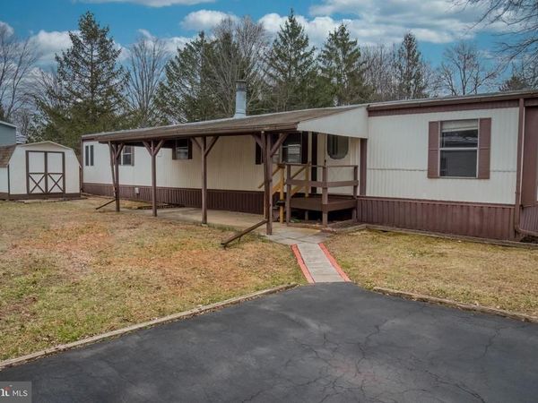 9 OAK DRIVE , SPRING CITY, PA 19475