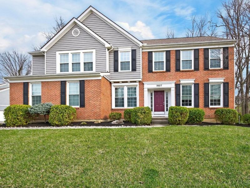 9607 Old Village Drive, Loveland, OH 45140 Photo 3