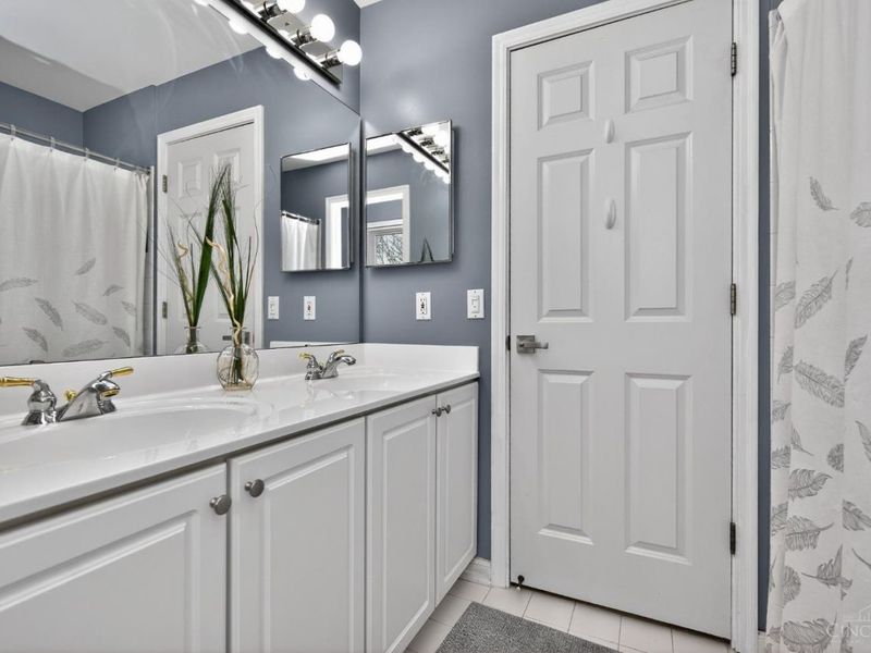 9607 Old Village Drive, Loveland, OH 45140 Photo 44