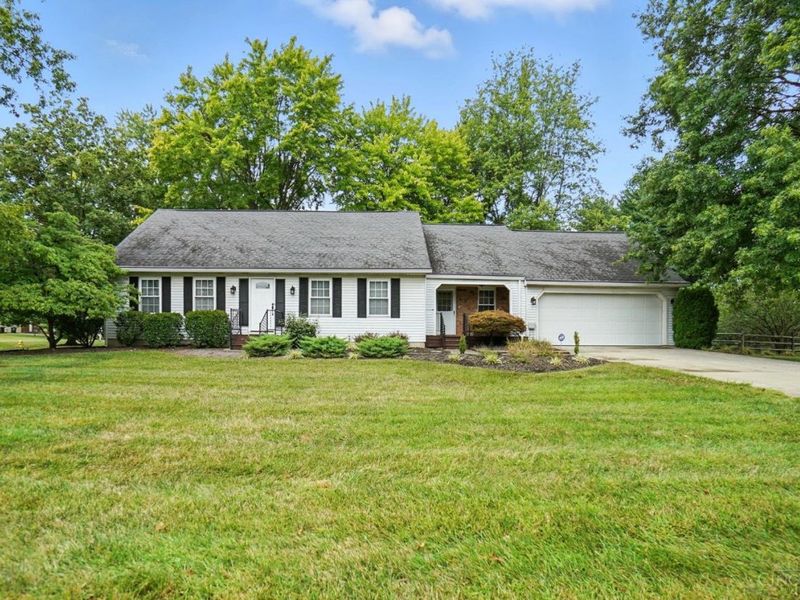 8253 Lake Ridge Drive, West Chester, OH 45069 Photo 1