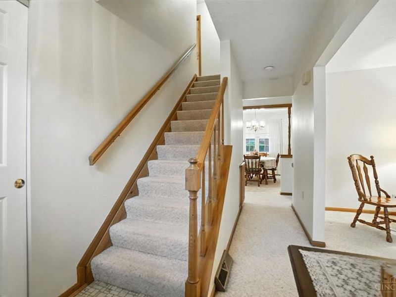 8253 Lake Ridge Drive, West Chester, OH 45069 Photo 19