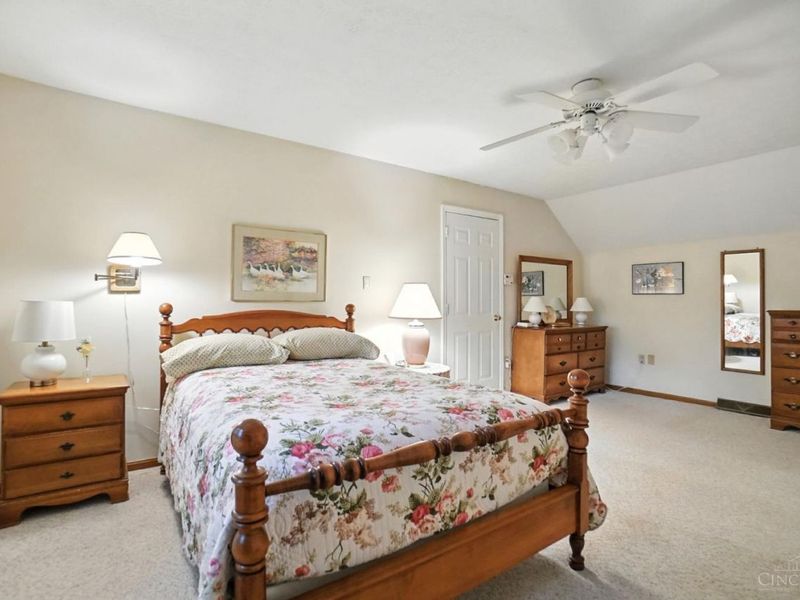 8253 Lake Ridge Drive, West Chester, OH 45069 Photo 21