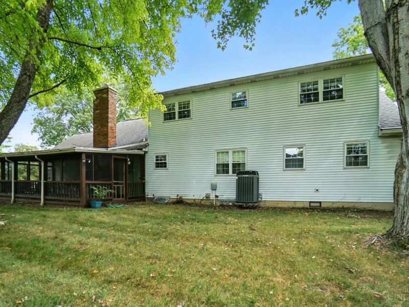 8253 Lake Ridge Drive, West Chester, OH 45069 Photo 30