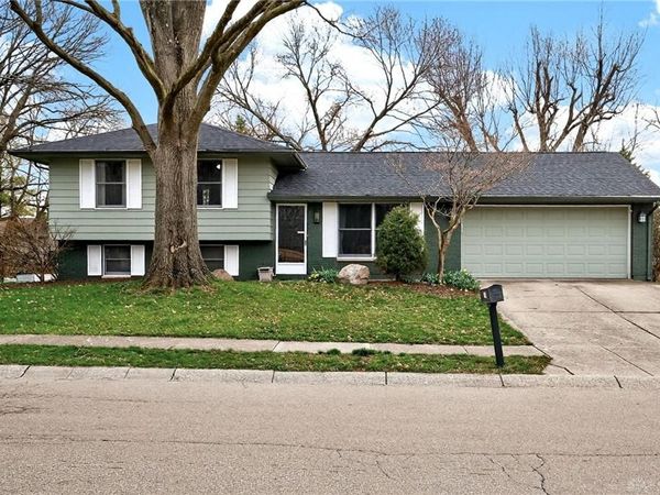 450 Evergreen Drive, Springboro, OH 45066