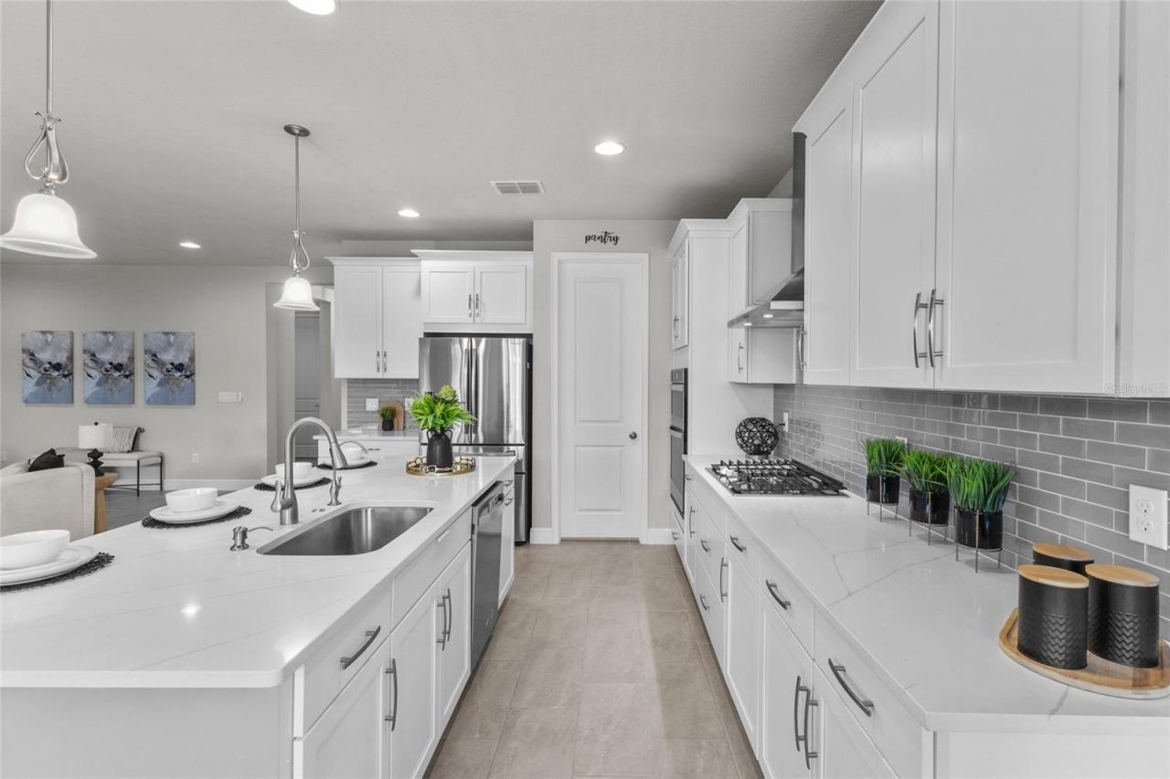 5745 Long Shore Loop, Sarasota, FL 34238 Photo