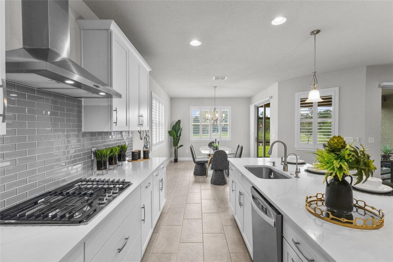 5745 Long Shore Loop, Sarasota, FL 34238 Photo