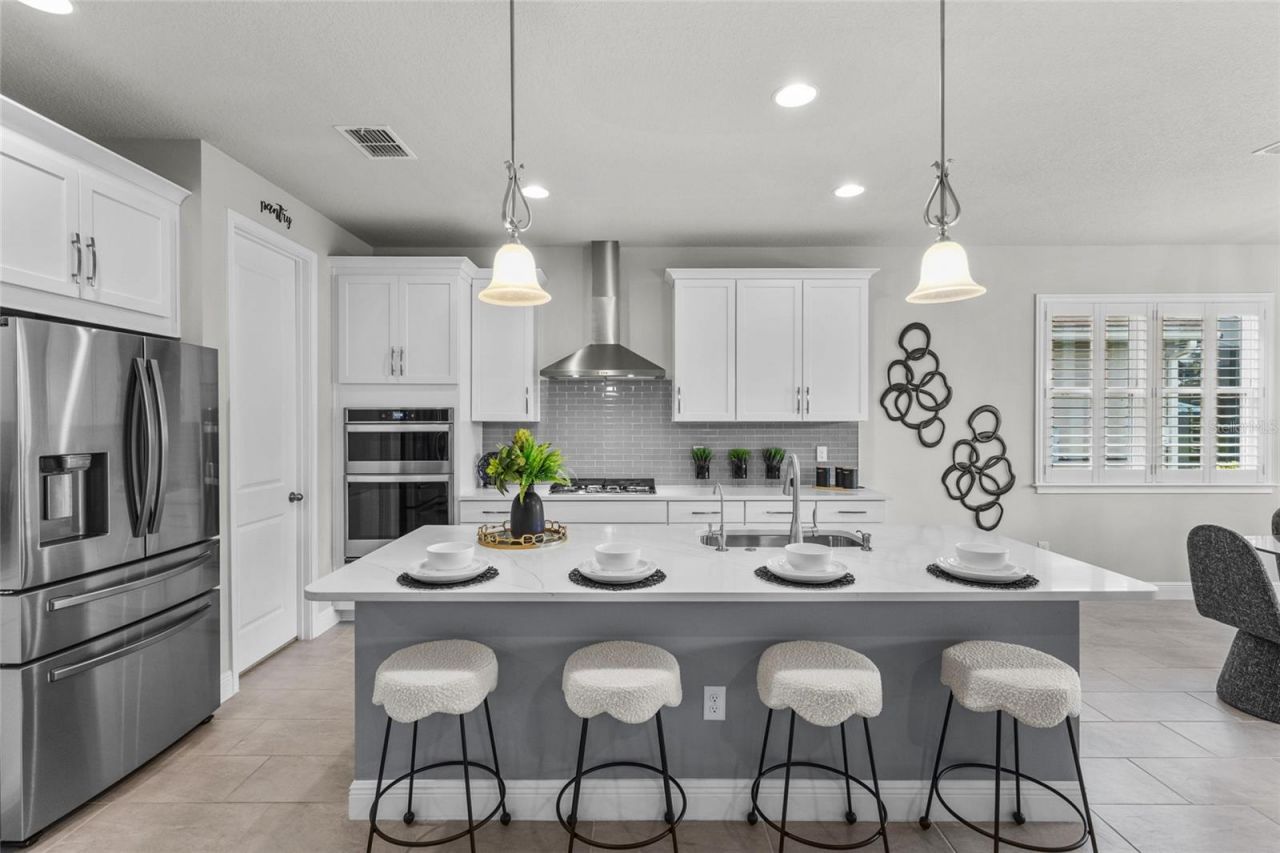 5745 Long Shore Loop, Sarasota, FL 34238 Photo