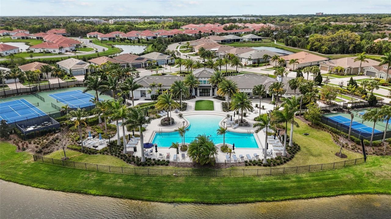 5745 Long Shore Loop, Sarasota, FL 34238 Photo